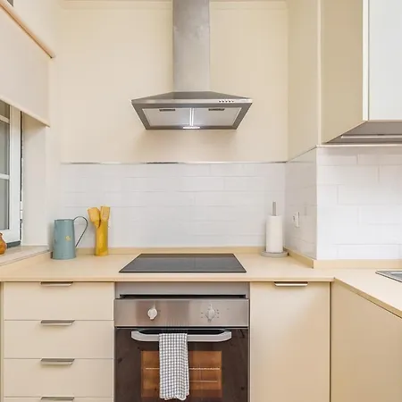 Frida Alfama Bohemian Style In Heart Of The Apartamento