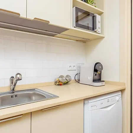 Frida Alfama Bohemian Style In Heart Of The *