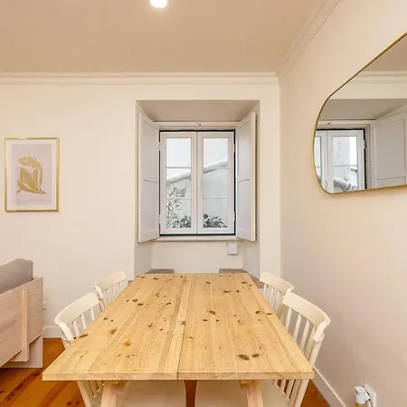 Frida Alfama Bohemian Style In Heart Of The *