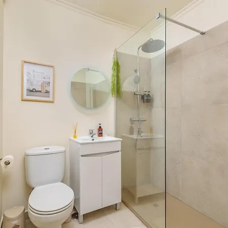 Frida Alfama Bohemian Style In Heart Of The