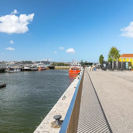 Frida Alfama Bohemian Style In Heart Of The *